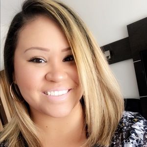 Meet your Posher, Raquel